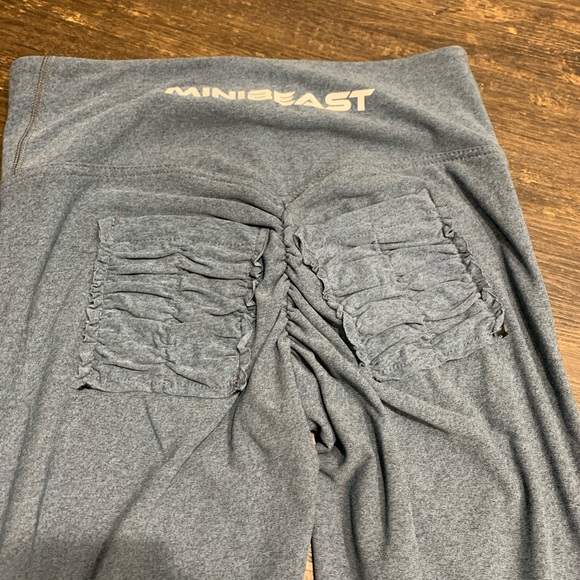 Mini Beast Squat Proof High Waist Scrunch Legging - Picture 5 of 6